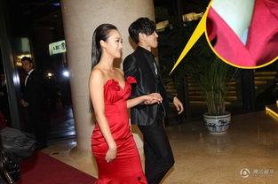 女明星露内裤图片,女明星意外曝光，网友热议