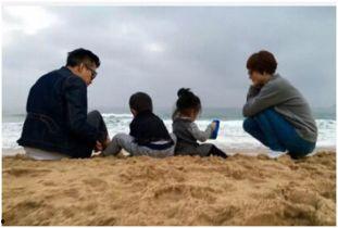 邓超一家四口照片,幸福生活甜蜜满溢