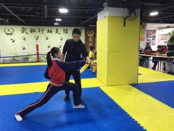 mma上海站背景女,MMA上海站巅峰对决背后的故事”